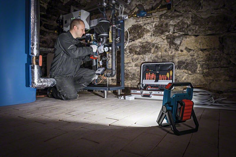 Bosch GLI 18V-1900 (solo) Lampa Li-Ion, 14.4/18 V, fara acumulator in set