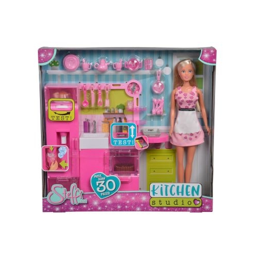 Papusa Steffi Love si bucataria ei