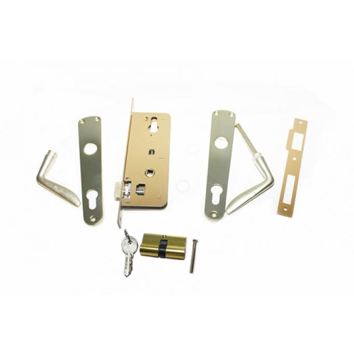 Broasca cu butuc si silduri W (yala)