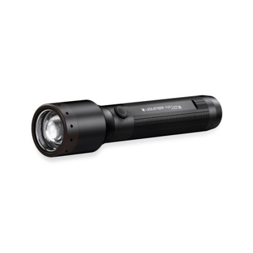 Lanterna-reincarcabila-900lm-raza-luminoasa-240 m,-LEDLENSER P6R CORE