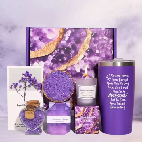 Setul Cadou pentru Femei "Hello Gorgeous" 7 piese ideale pentru relaxare si rasfat