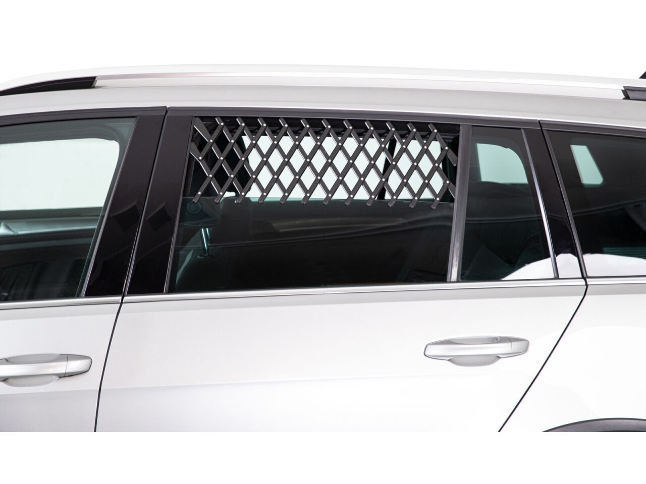 Trixie Grilaj Geam Auto, Plastic, 30-110 cm, Negru, 13102